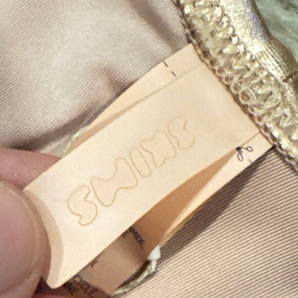 NWT skims swim cycle suit rose gold size medium - Picture 3 of 4